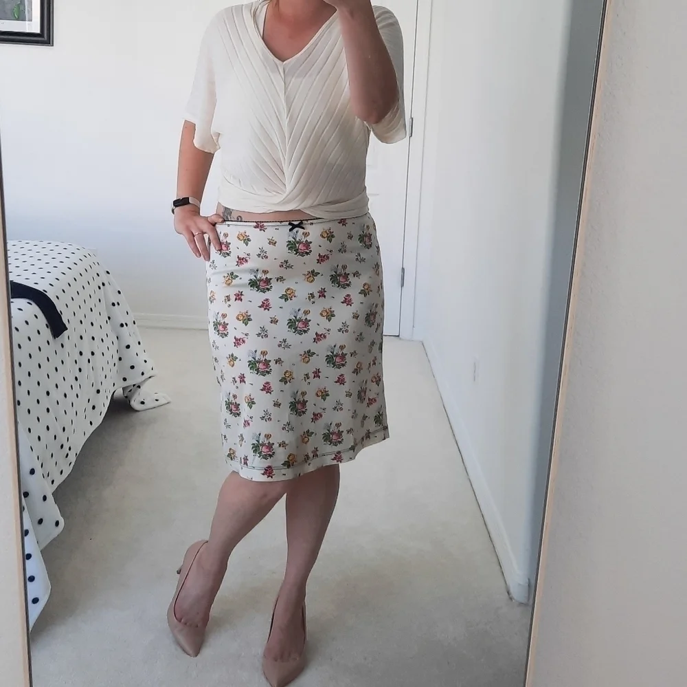 Dolce and Gabbana Floral Y2K Slip Skirt 42 - Picture 3 of 3